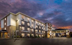 Best Western Plus Lacombe Inn And Suites